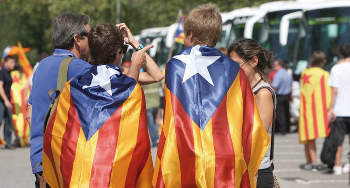 Autocars cap a Perpinyà per assistir a l'acte del Consell per la República el 29 Febrer 2020
